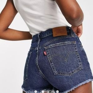 Levi's 501 shorts waist size 27